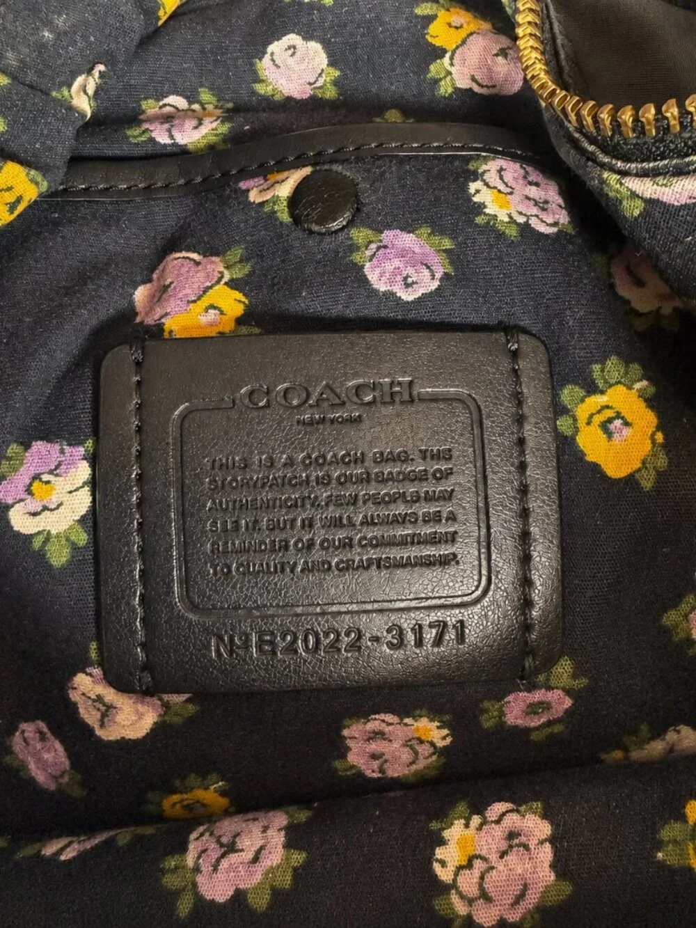 Coach Cargo Hobo Bag Black Nylon Pebble Leather Floral Rose Lining 3171